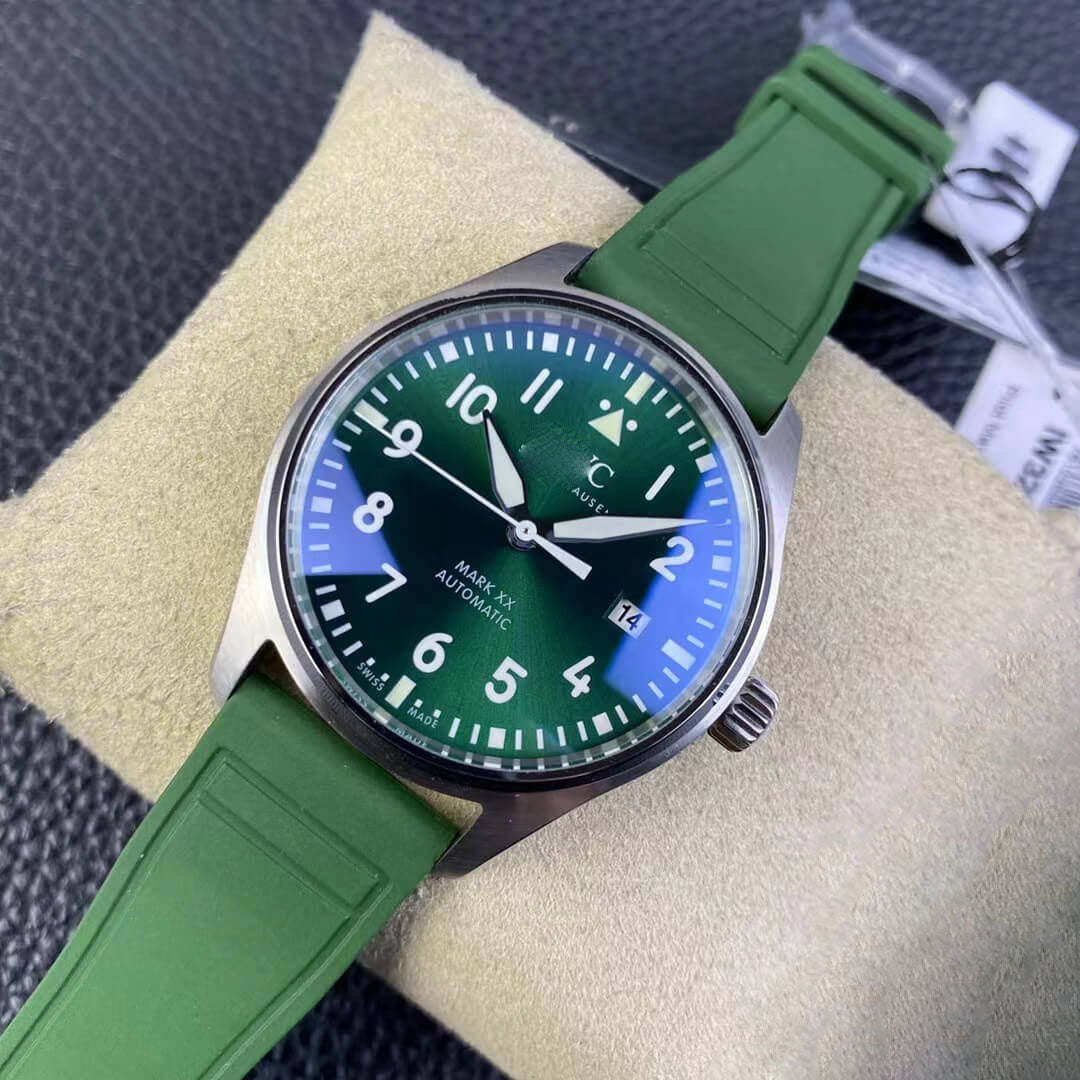 Customized Brand High-End Luxury Automatic Mechanical Watch Inspired by the Pilot Series, Model IW328205