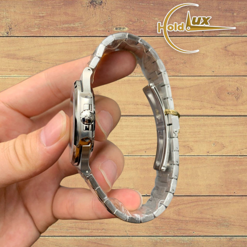 Customized Brand High-End Luxury Automatic Mechanical Watch Inspired by Nautilus Series, Model 5711/1A 010